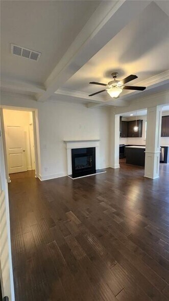 Building Photo - 300 Auburn Valley Wy