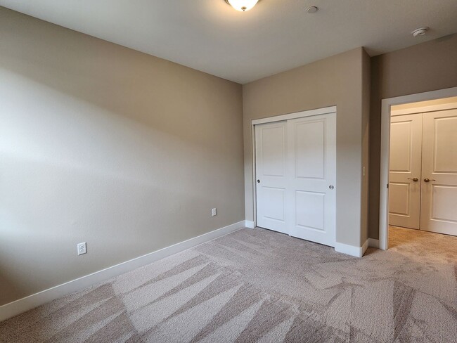 Building Photo - Brand New 3 Bedroom Townhome  For Lease