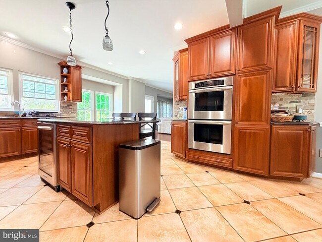 Building Photo - 11610 Seneca Forest Cir