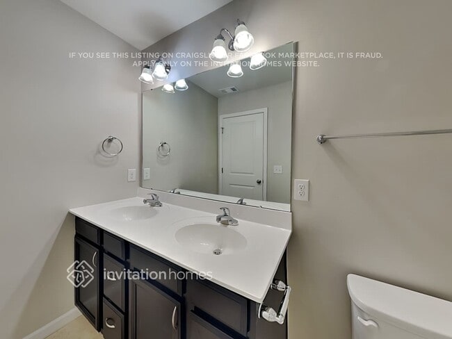 Building Photo - 2408 Solomon Ln