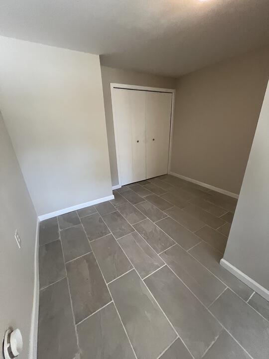 Building Photo - 325 Meridian Ave