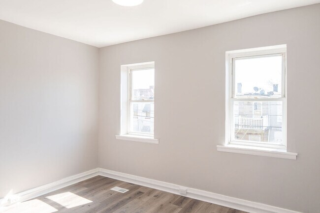 Building Photo - 1237 Carroll St