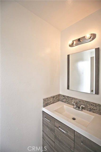 Building Photo - 1211 Huntington Dr