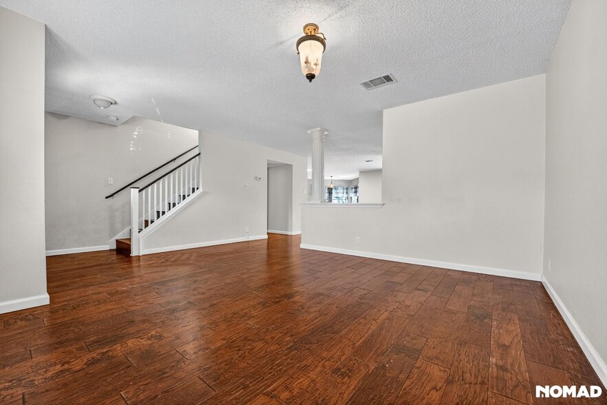 Building Photo - 4504 Moose Dr