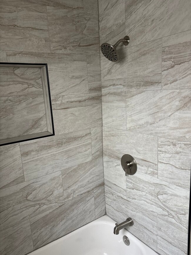 Building Photo - 8052 S Aberdeen St