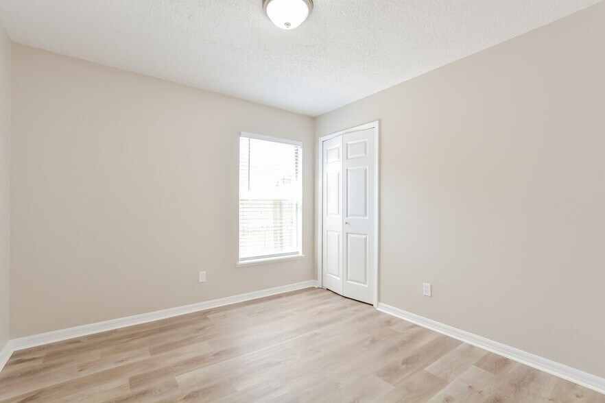 Building Photo - 8703 Foley Dr