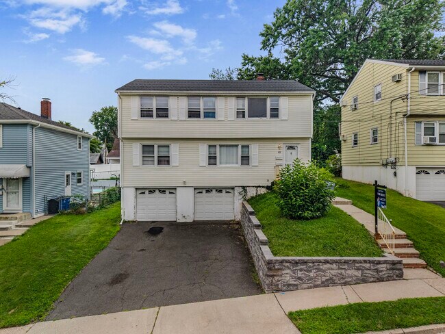 Building Photo - 420 Kipp Ave