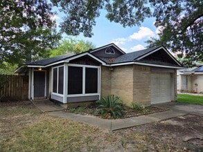 Building Photo - 20507 Broughwood Cir