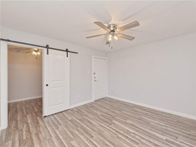 Building Photo - 1840 Burton Dr