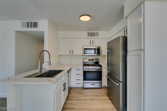 Building Photo - 3065 Casey Dr