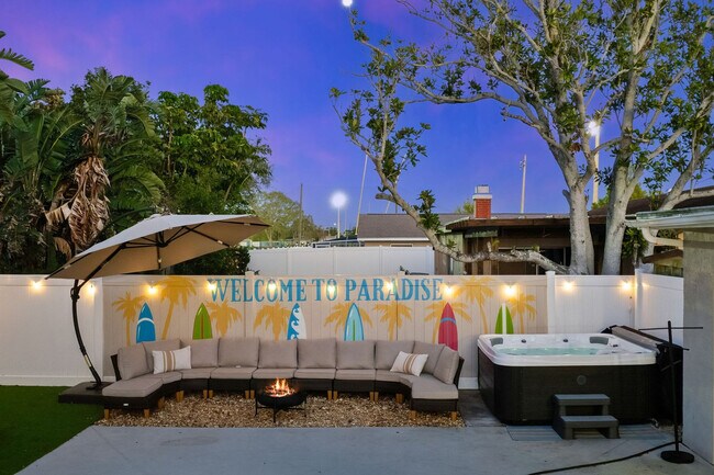 Building Photo - 12263 90th Ave