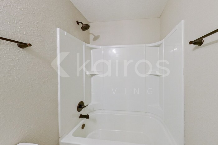 Building Photo - 8239 SW 135th Street Rd