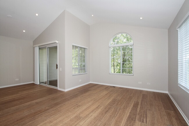 Building Photo - 2352 Dawson Ln