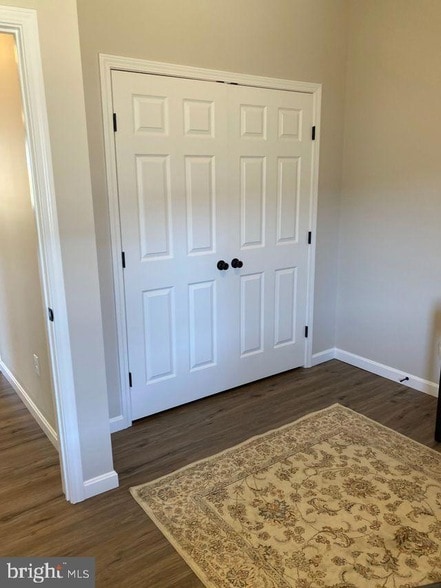 Building Photo - 376 E Main St