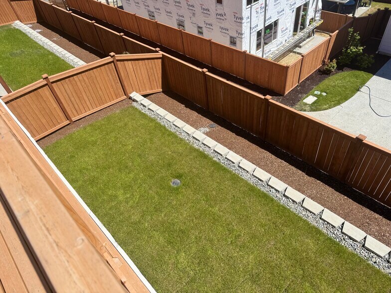 Building Photo - 617 103rd Ct SE