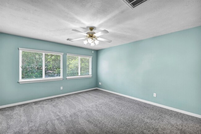 Building Photo - 3 Renoir Trail Pl