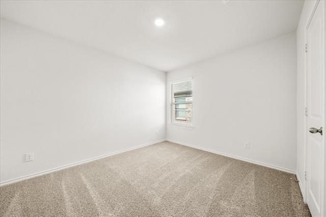 Building Photo - 1532 Skyline Dr