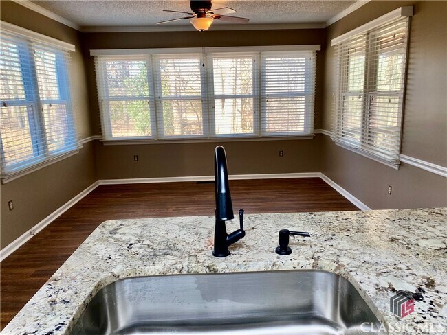 Building Photo - 1031 Laurel Chase Run