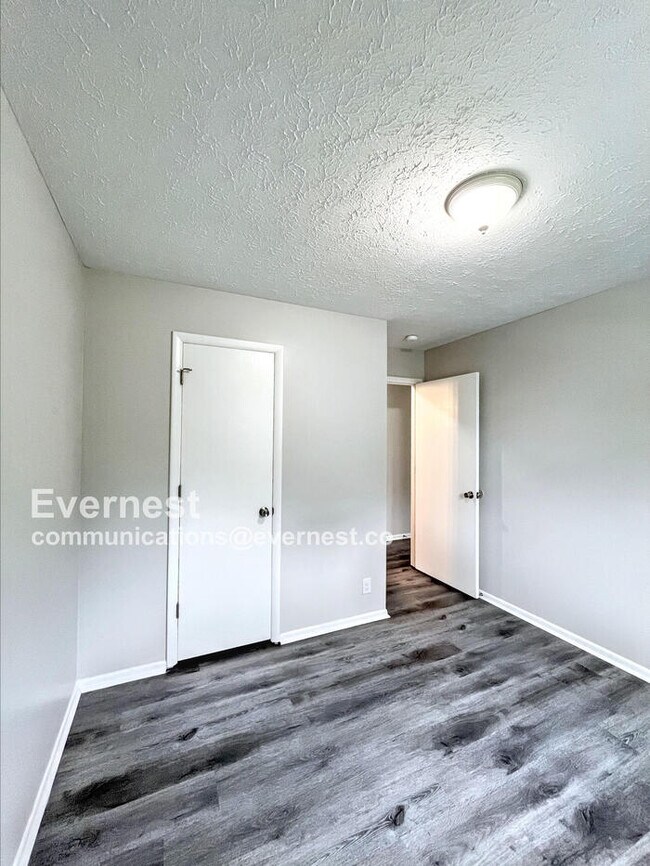 Building Photo - 4749 Colemont Pl