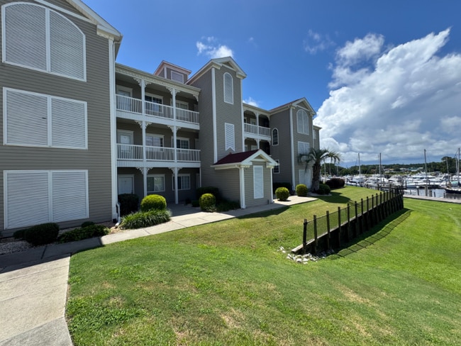Building Photo - 4240 Coquina Harbour Dr