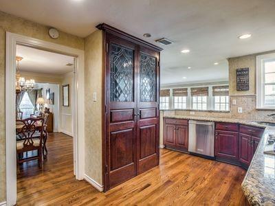 Building Photo - 4325 Grassmere Ln
