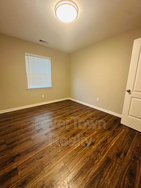 Building Photo - 887 Quail Chase Ln