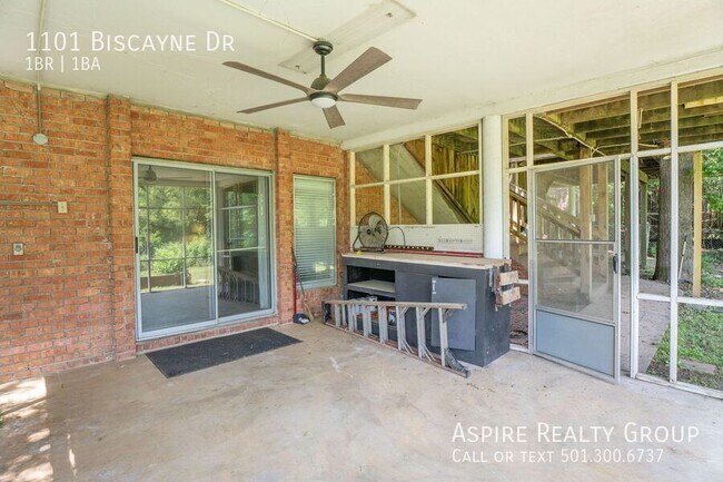 Building Photo - 1101 Biscayne Dr