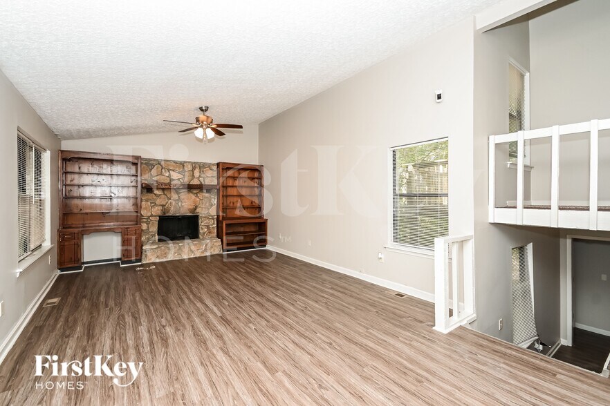 Building Photo - 6829 Ivy Log Dr SW