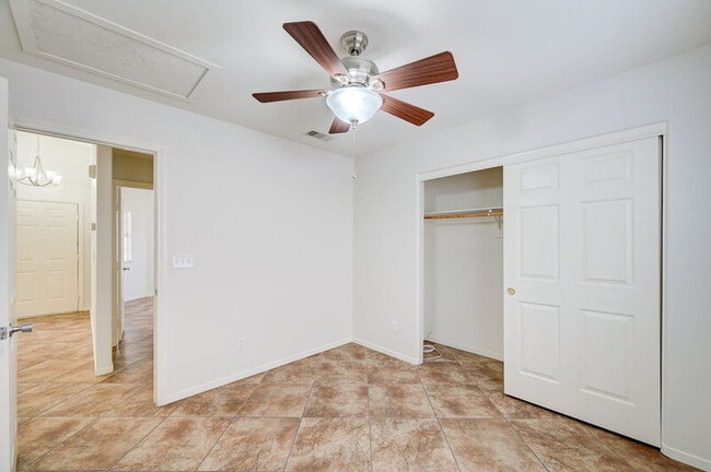 Building Photo - 1813 Lyell Canyon Ln