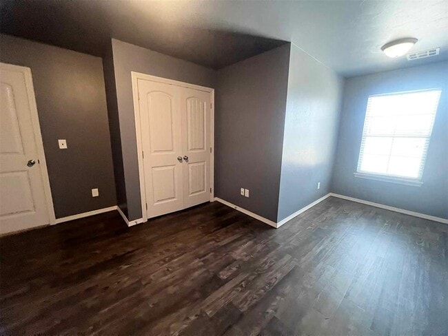 Building Photo - 2165 Buena Vida Ln