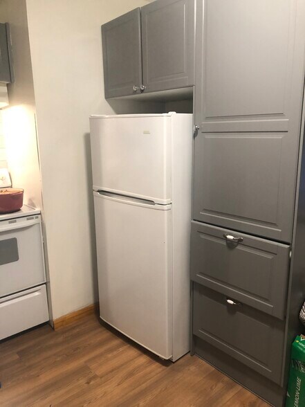 Kitchen - 250 Chapel Rd