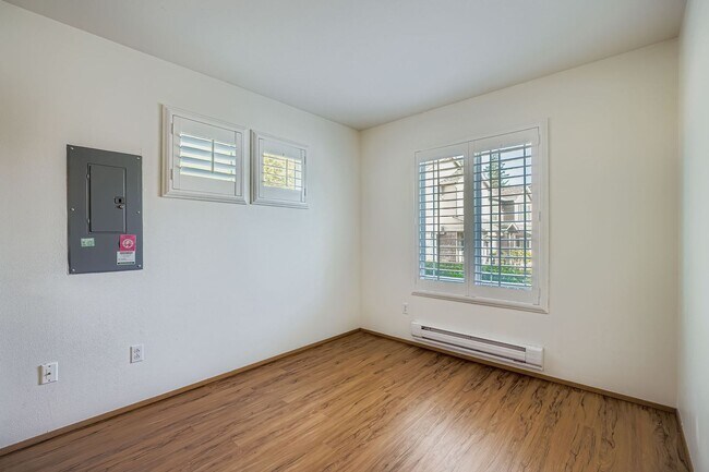 Building Photo - 3bd/1.5ba Snoqualmie Condo