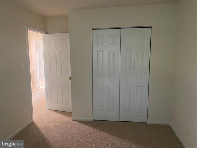Building Photo - 10175 Irongate Way