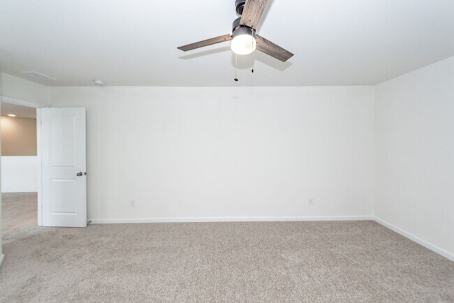 Building Photo - 3 Bedroom, 2.5 Bathroom Home in Hunters Bend - Ladson