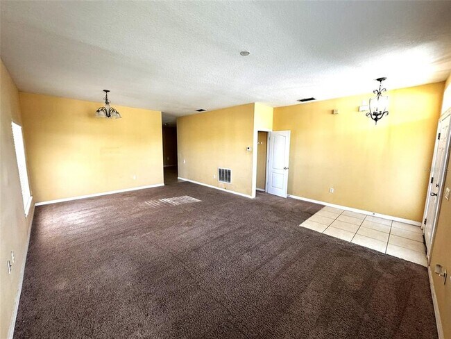 Building Photo - 1111 Hacienda Cir