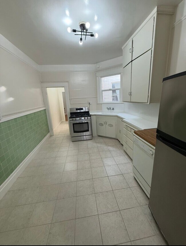 Building Photo - M33