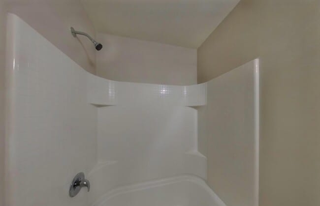 Building Photo - AVAILABLE NOW