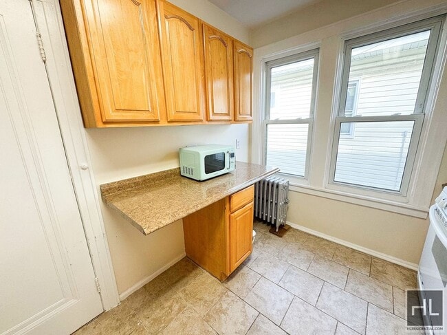 Building Photo - 55 STREET