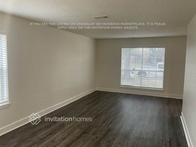 Building Photo - 1802 Oak Valley Dr