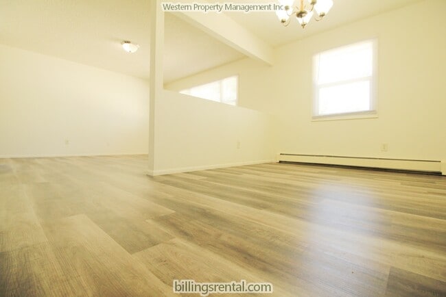 Building Photo - 1221 Yellowstone Ave