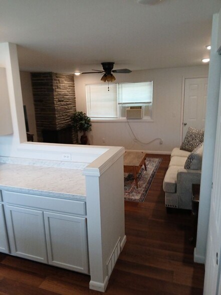 Building Photo - 6365 Wager Dr