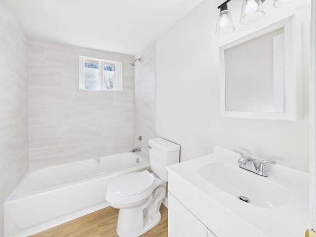 Building Photo - 6113 Ullswater Ave