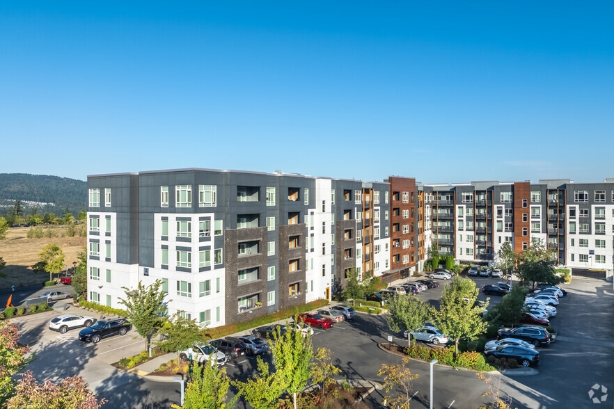 Primary Photo - Discovery West