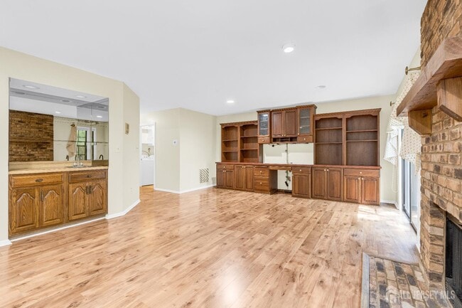 Building Photo - 3604 Springbrook Dr
