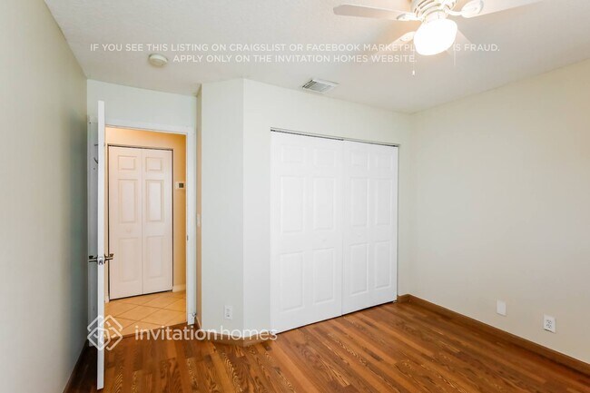 Building Photo - 5103 NW 121st Dr