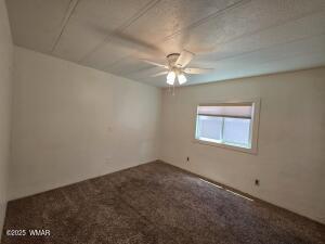 Building Photo - 2800 S White Mountain Rd