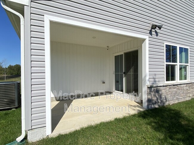 Building Photo - 18422 Centennial Cir