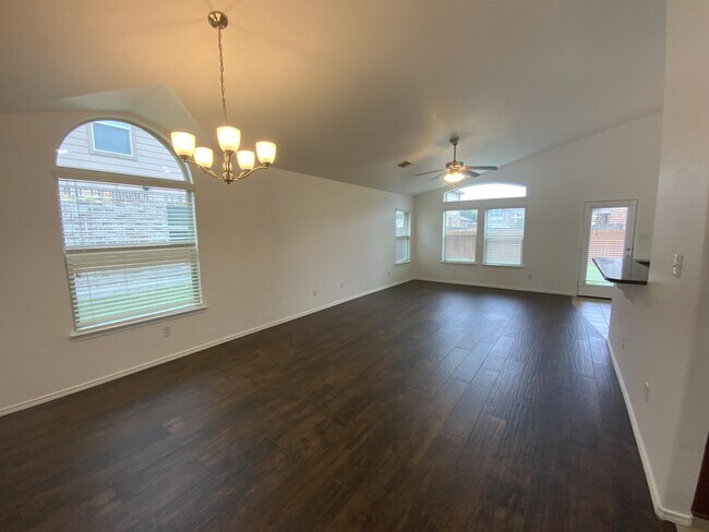 Building Photo - 6709 Mustang Creek Rd