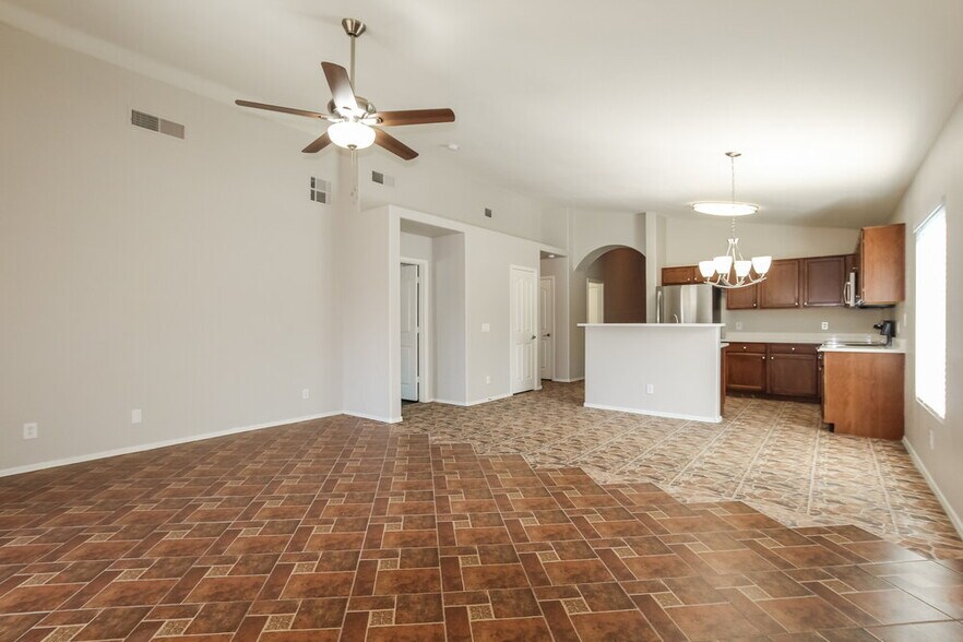 Building Photo - 5824 S 27th Dr