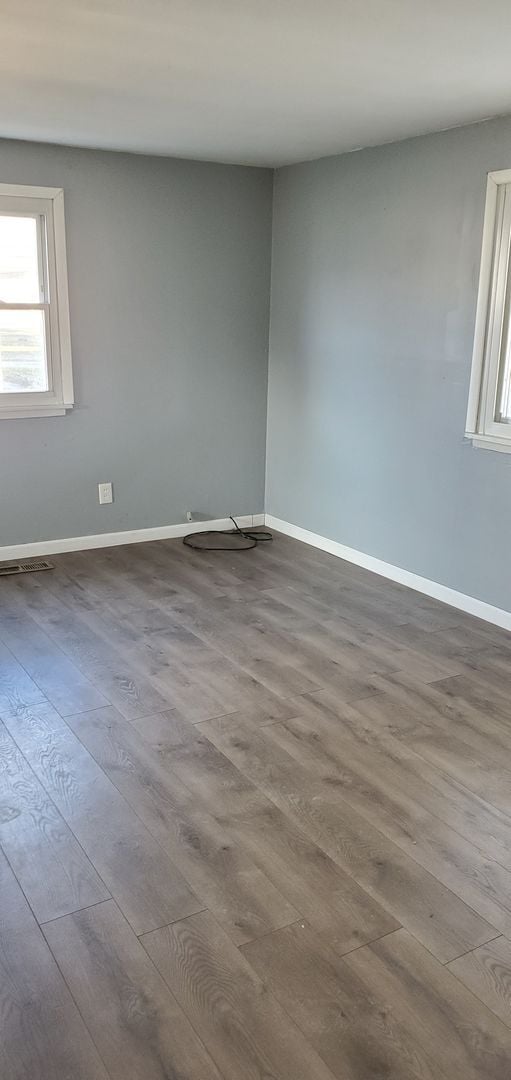 Building Photo - 3BEDROOM DUPLEX FOR RENT